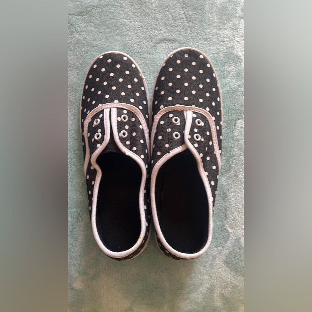 Slip on Tennis Shoes